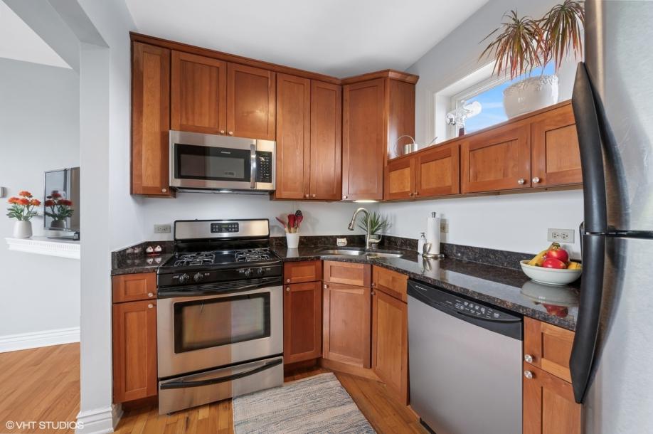 2709 W Belden Ave #3-7