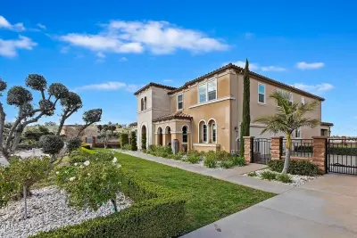 16094 Mariposa Ave, Riverside, CA 92504