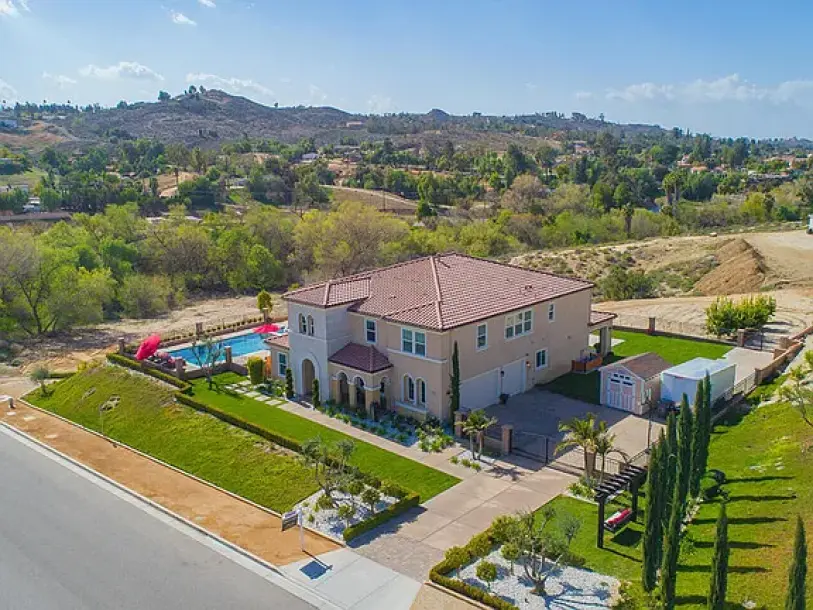 16094 Mariposa Ave, Riverside, CA 92504-59
