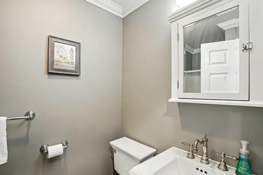 96 Bay View Ave-14