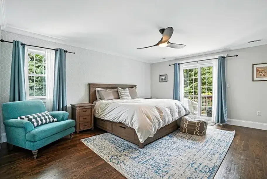 96 Bay View Ave-15