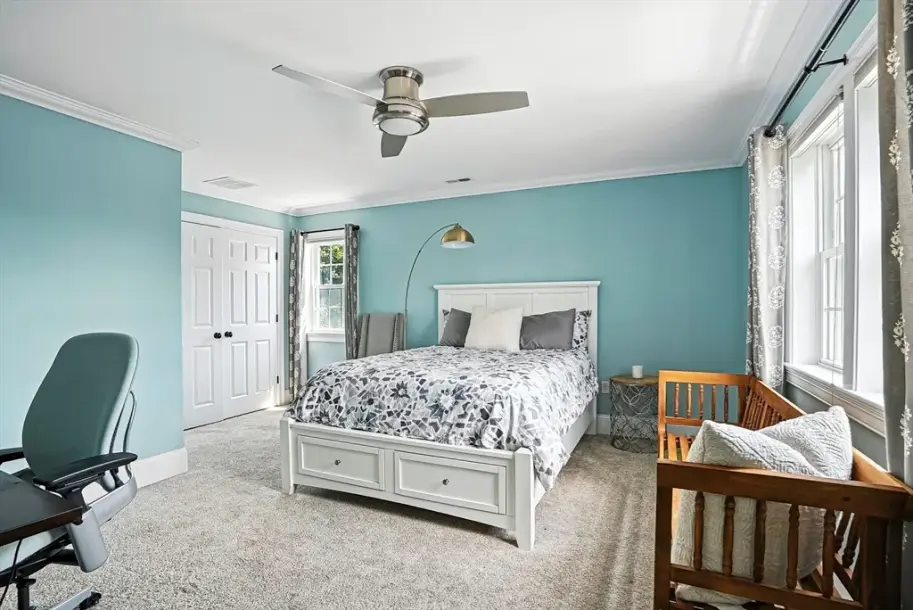 96 Bay View Ave-18