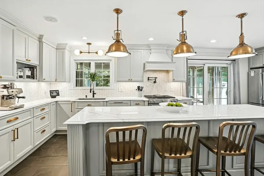 96 Bay View Ave-2