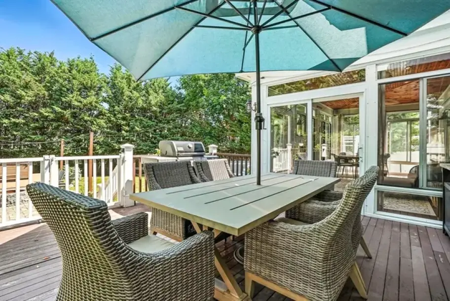 96 Bay View Ave-33