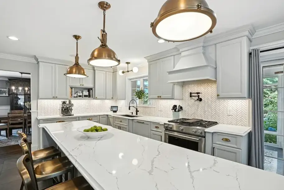 96 Bay View Ave-4