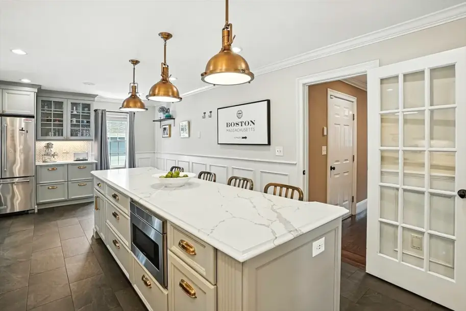 96 Bay View Ave-6