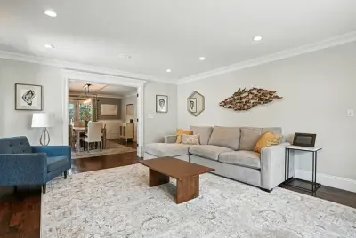 96 Bay View Ave