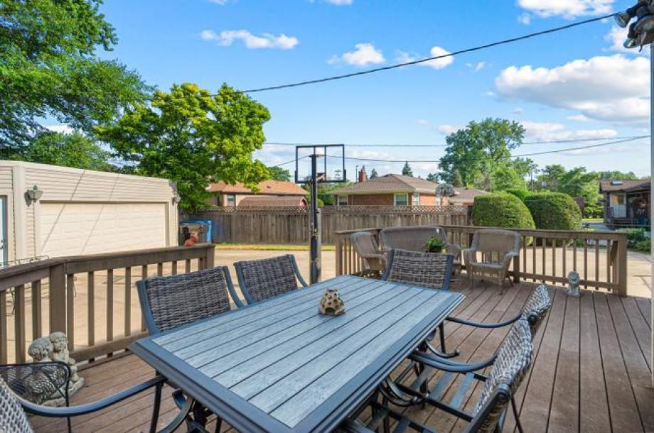 6344 N Lenox Ave-19
