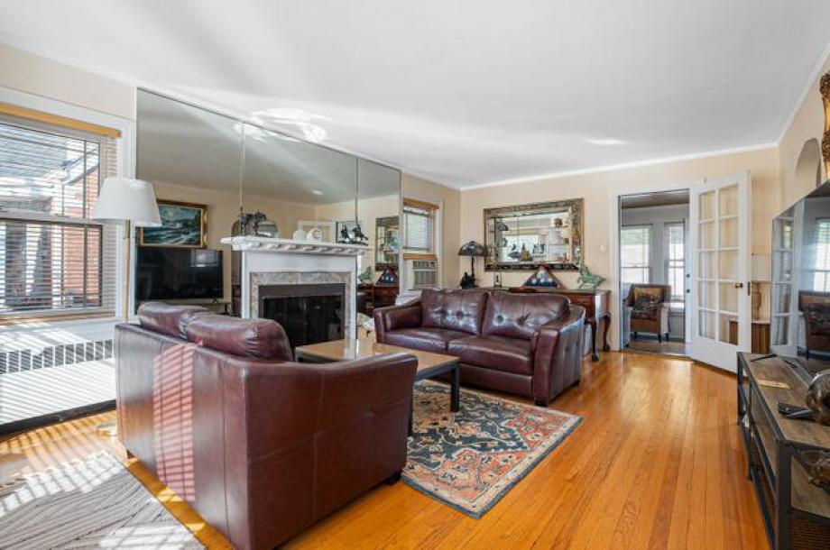 6344 N Lenox Ave-13