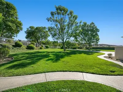 6863 Canyon Hill Dr
