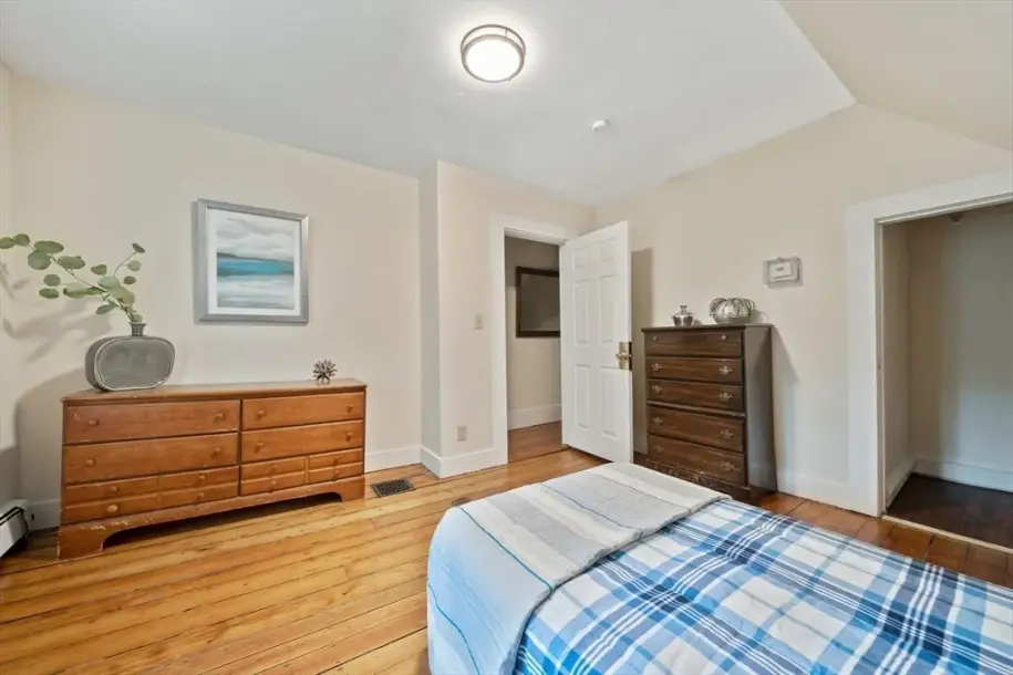 190 Common St-18