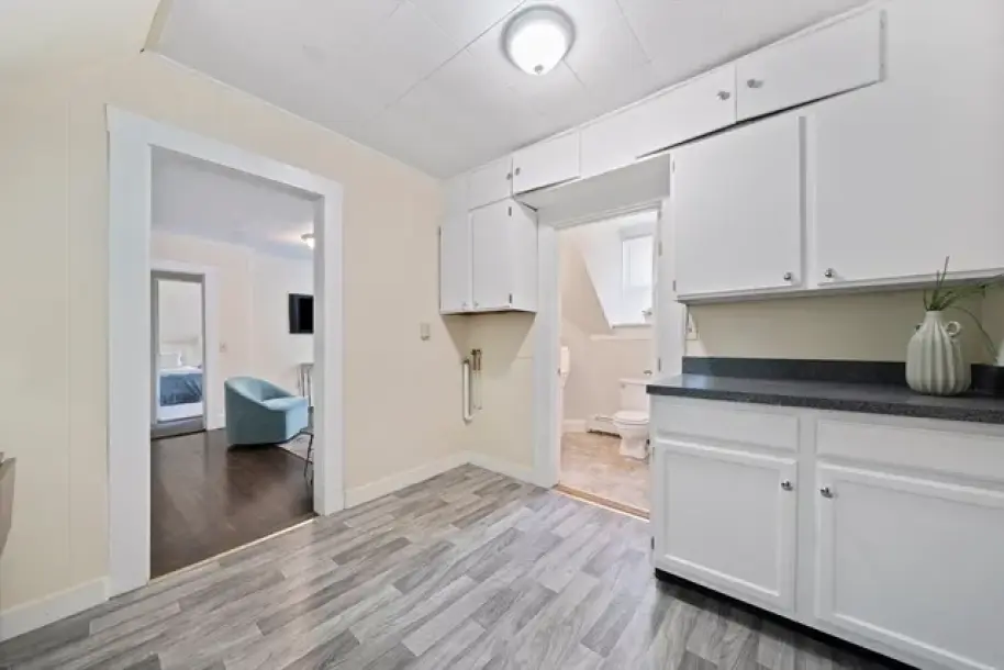 190 Common St-23