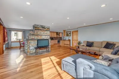 151 Dorchester St