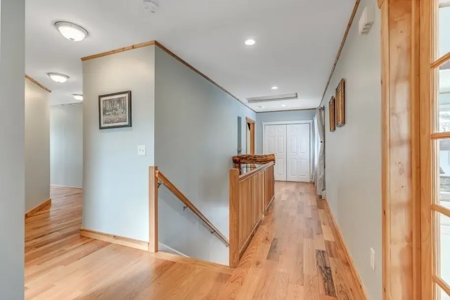 151 Dorchester St-18