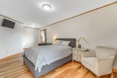 151 Dorchester St