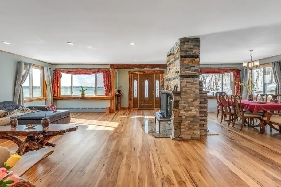 151 Dorchester St-5