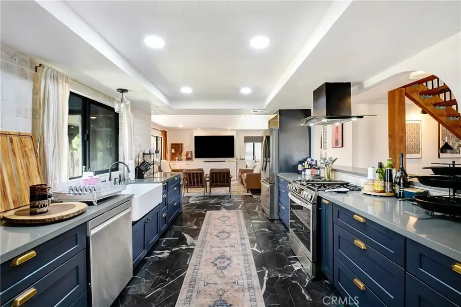 17295 Ridge Canyon Dr, Riverside, CA 92506-12