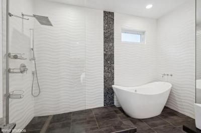 1633 N Saint Louis Ave