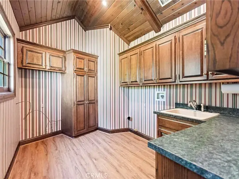 7008 Hawarden Dr-22