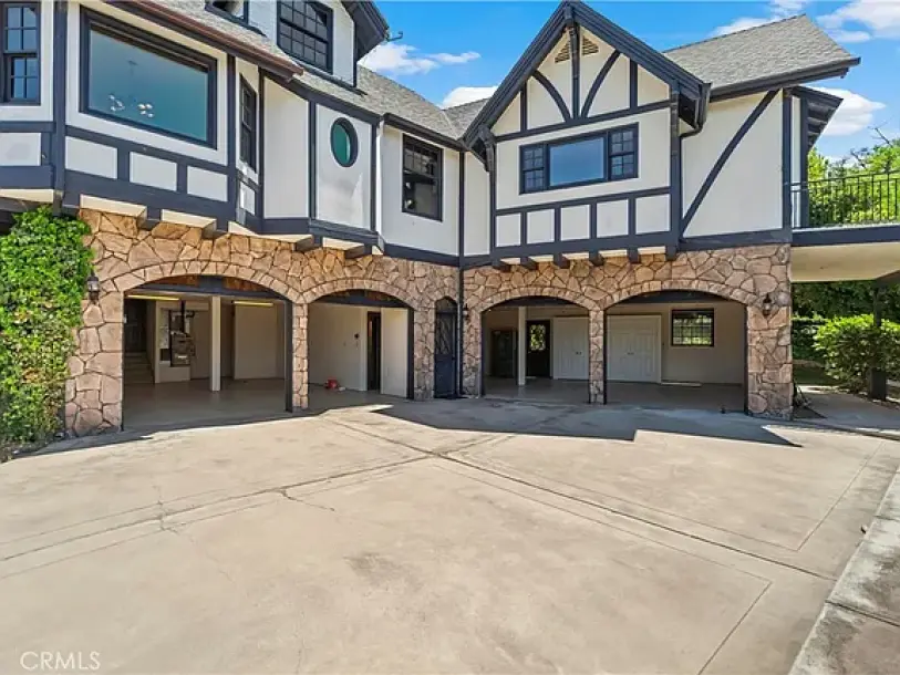 7008 Hawarden Dr-25