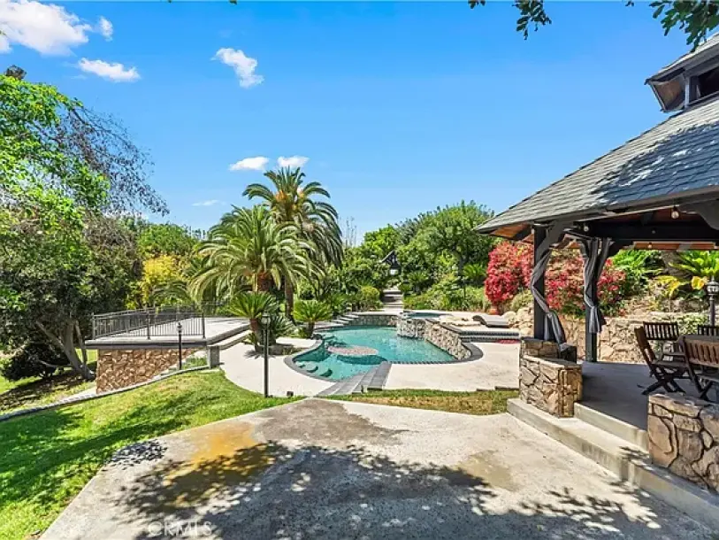 7008 Hawarden Dr-59