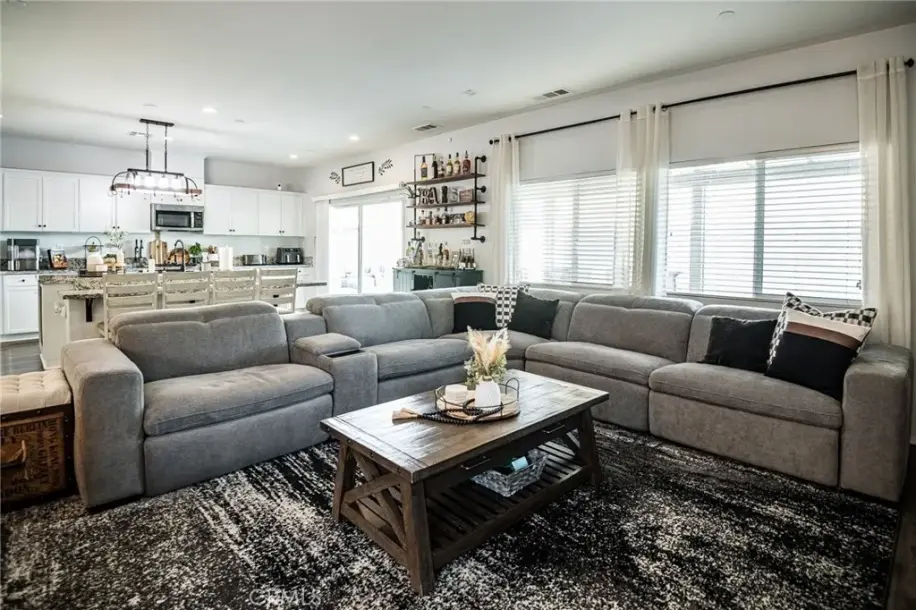 4772 Marrieta St Mira Loma, CA 91752Mira Loma-10