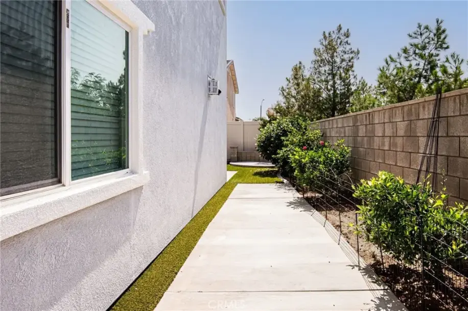 4772 Marrieta St Mira Loma, CA 91752Mira Loma-23