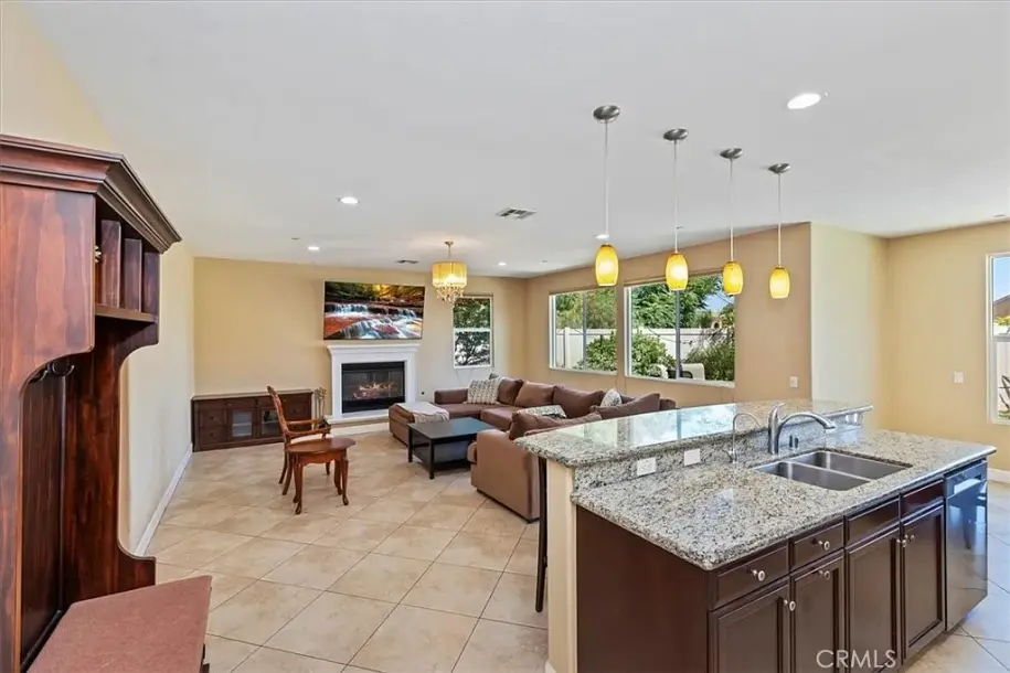 16858 Mariposa Ave-23