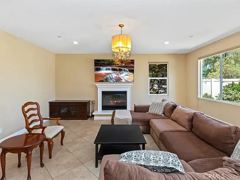 16858 Mariposa Ave-25