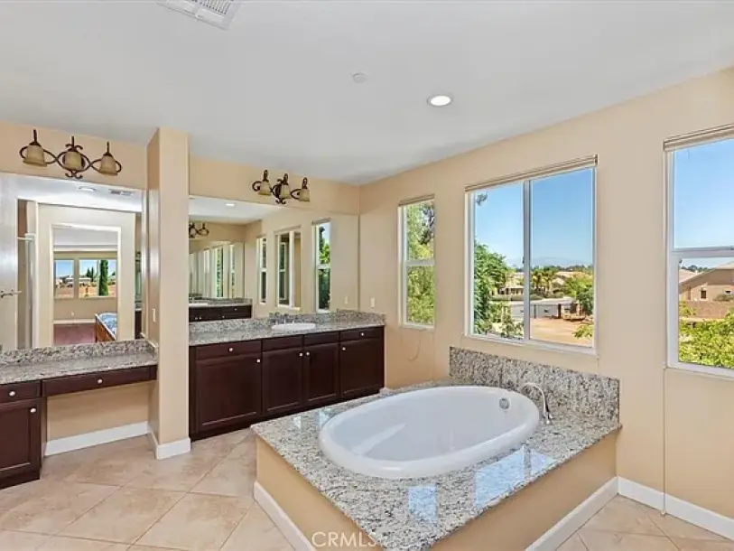 16858 Mariposa Ave-39