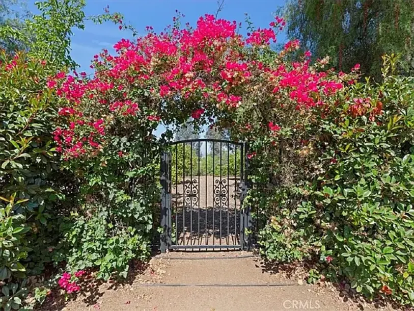 16858 Mariposa Ave-9