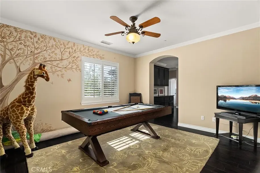 1578 Twin Oaks Cir, Corona, CA 92881-34
