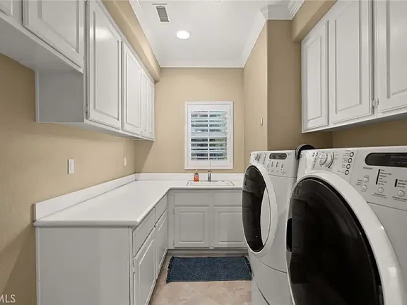 1578 Twin Oaks Cir, Corona, CA 92881-41