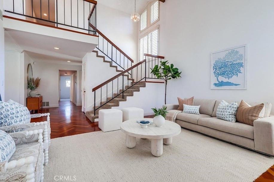 1089 Via Cordova, San Pedro, CA 90732-2
