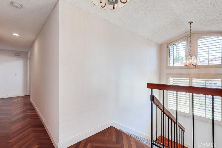 1089 Via Cordova, San Pedro, CA 90732-24