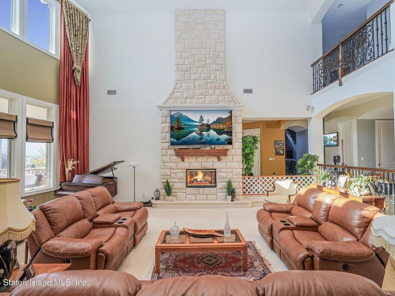 14 Ottavio Promenade, Staten Island, NY 10307-42