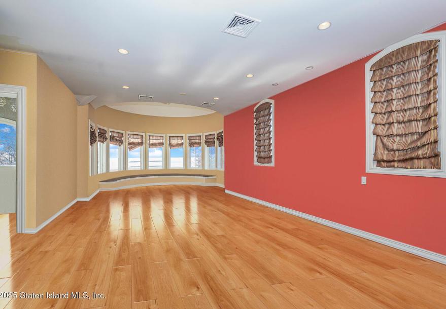 14 Ottavio Promenade, Staten Island, NY 10307-19