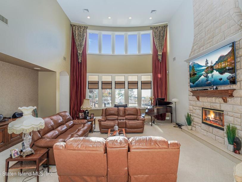 14 Ottavio Promenade, Staten Island, NY 10307-44