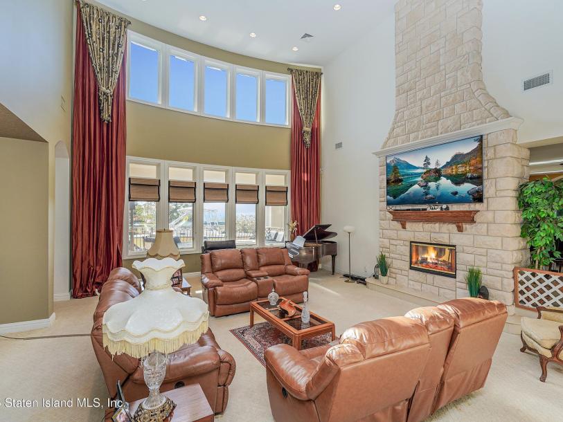 14 Ottavio Promenade, Staten Island, NY 10307-43