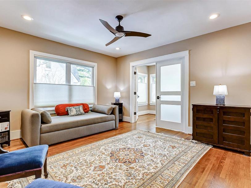 1420 Vassar St, Houston, TX 77006-25