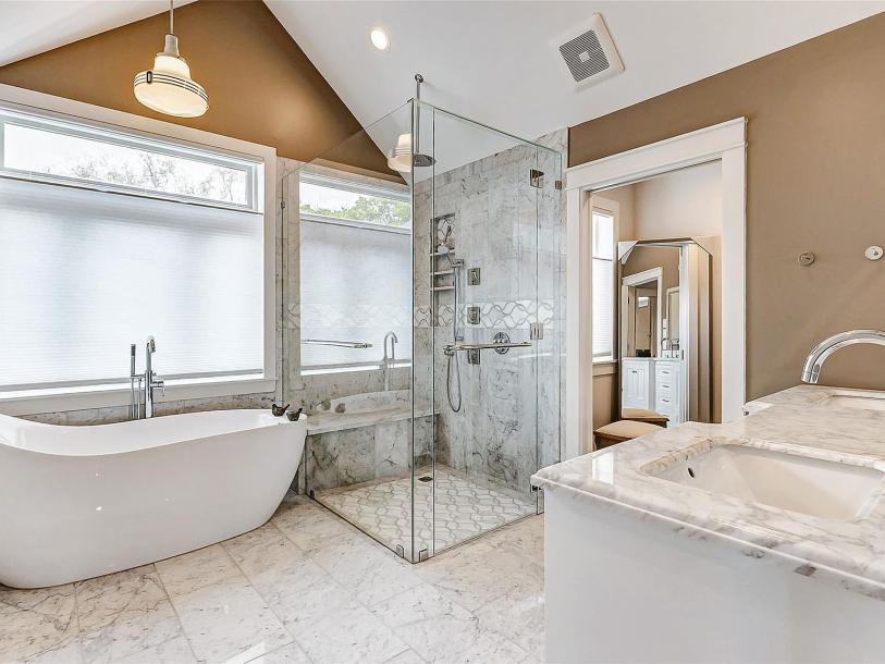 1420 Vassar St, Houston, TX 77006-9