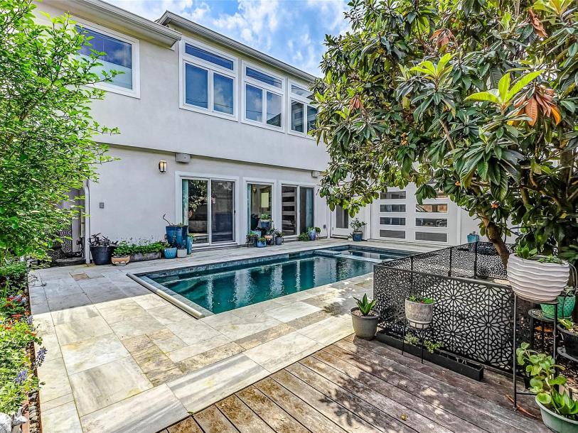 1420 Vassar St, Houston, TX 77006-5