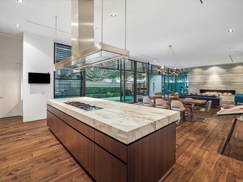 1529 Indiana St, Houston, TX 77006-26