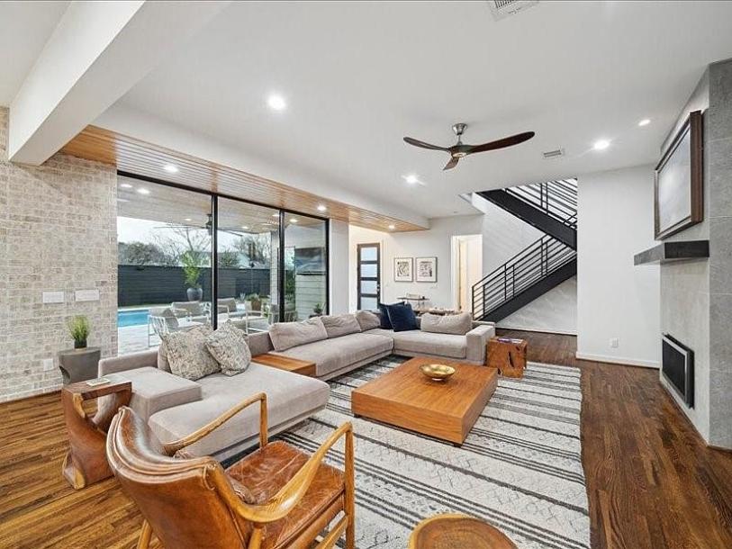 1737 Libbey Dr, Houston, TX 77018-38