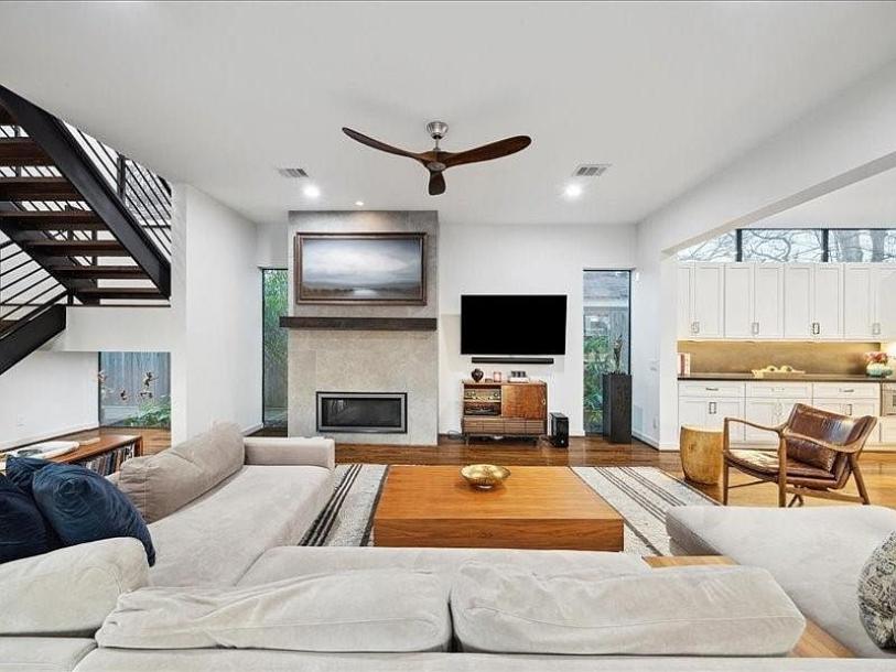 1737 Libbey Dr, Houston, TX 77018-36