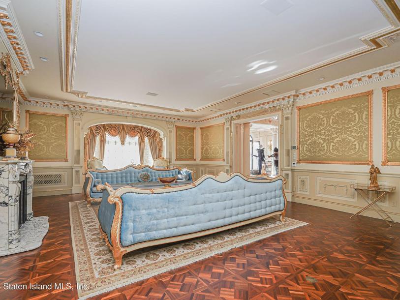 177 Benedict Rd, Staten Island, NY 10304-11