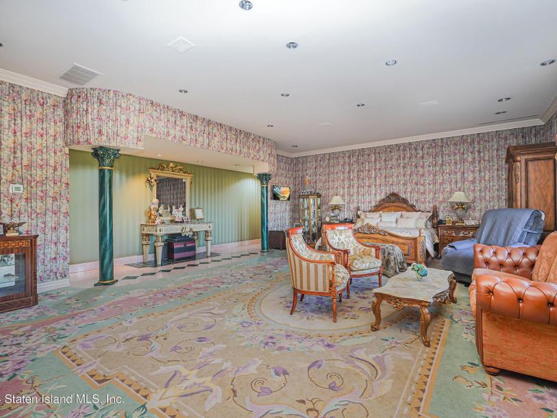 177 Benedict Rd, Staten Island, NY 10304-20