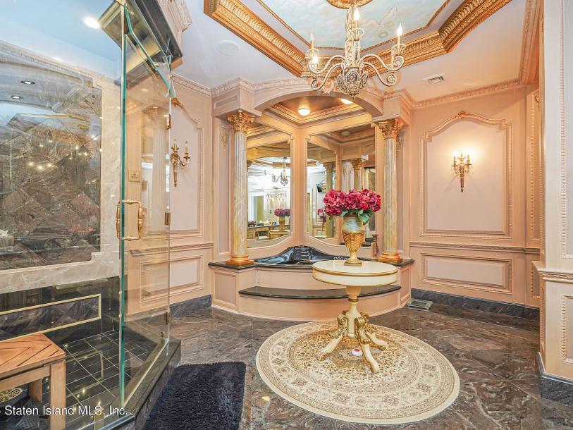 177 Benedict Rd, Staten Island, NY 10304-21