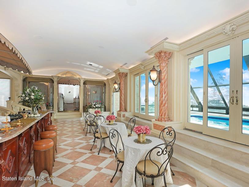 177 Benedict Rd, Staten Island, NY 10304-49