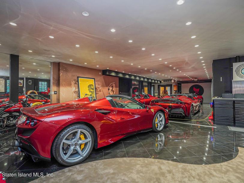 177 Benedict Rd, Staten Island, NY 10304-55